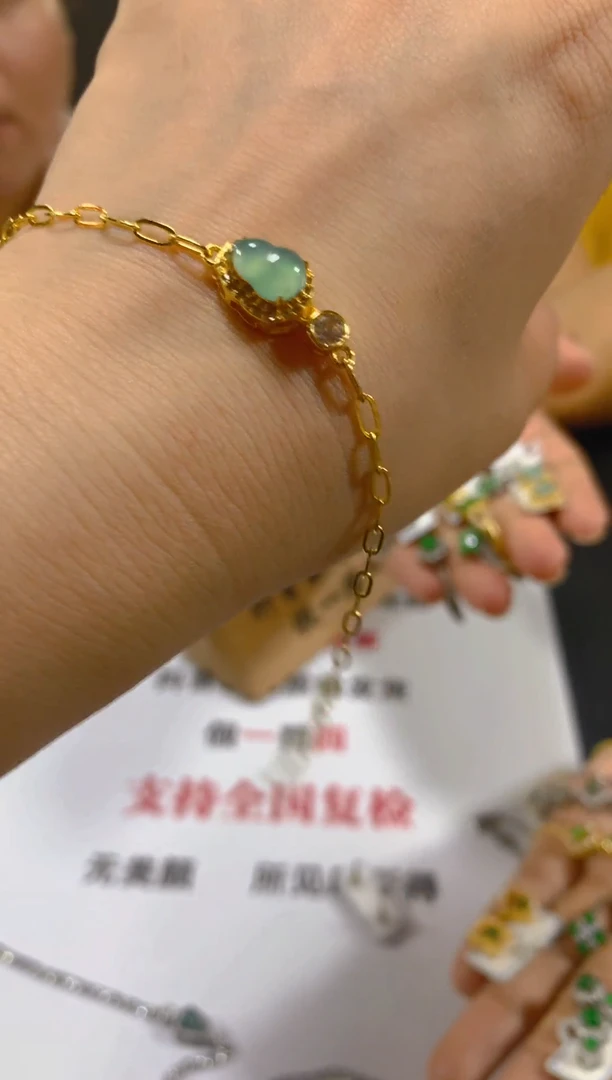 未镶嵌手链翡翠多样性发一