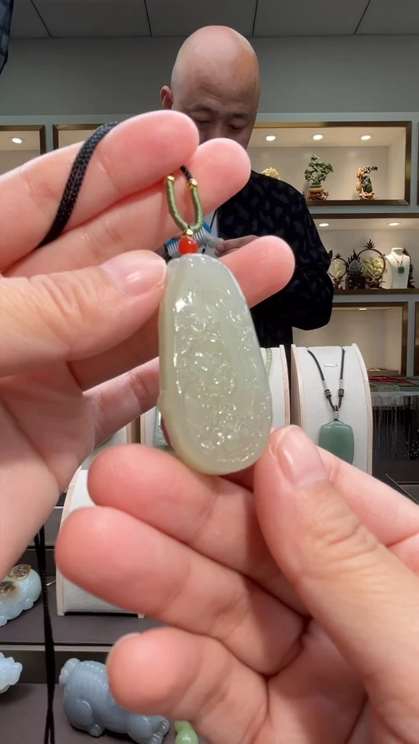 颈饰未镶嵌和田玉 苏