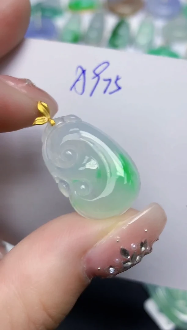 颈饰18K金镶嵌翡翠天然缅甸翡翠A货翡翠百元以上9元证书费自理