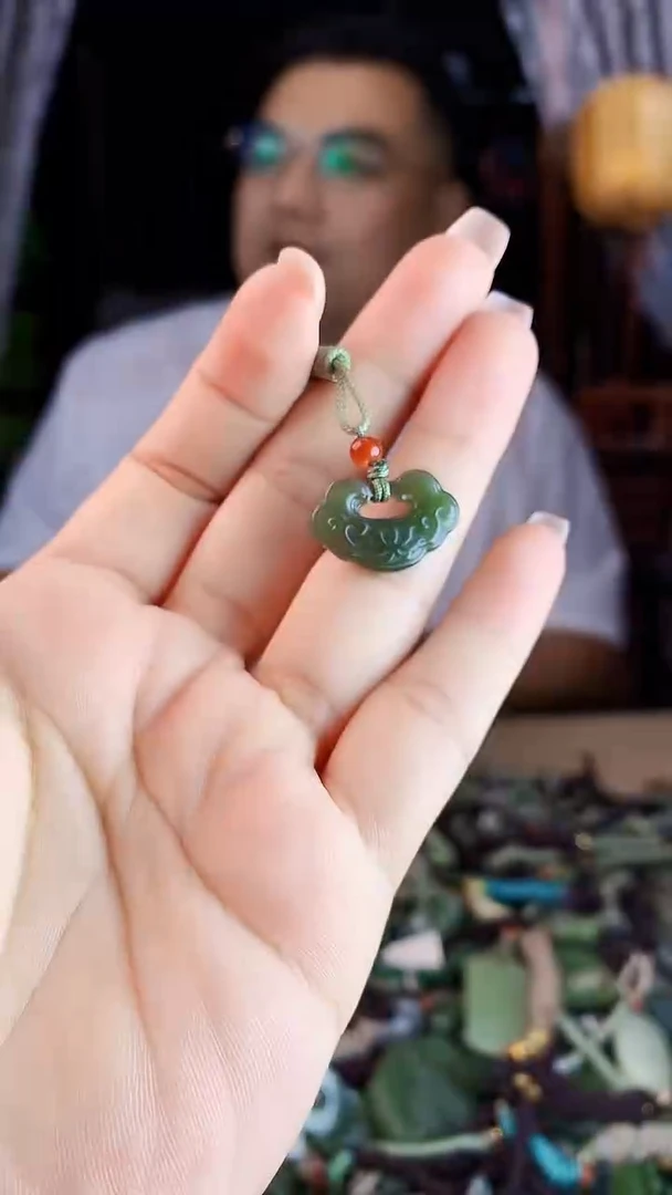未镶嵌和田玉挂件多样性发货拍一发一