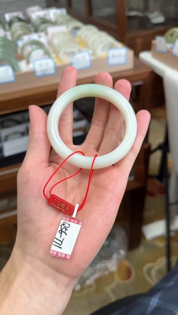 未镶嵌手镯和田玉56