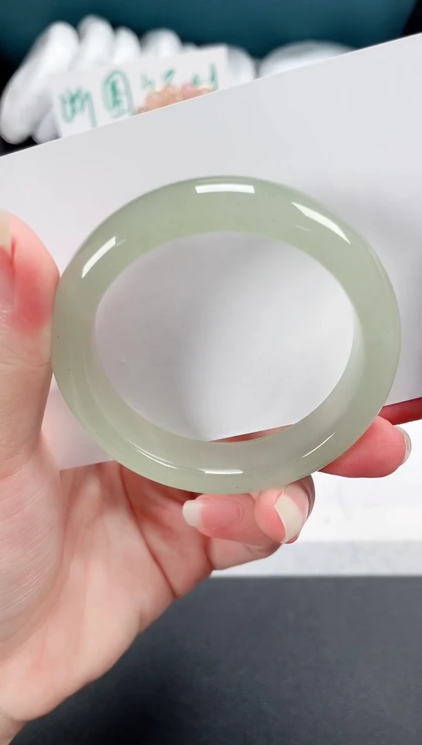 石英质玉手镯未镶嵌108-51