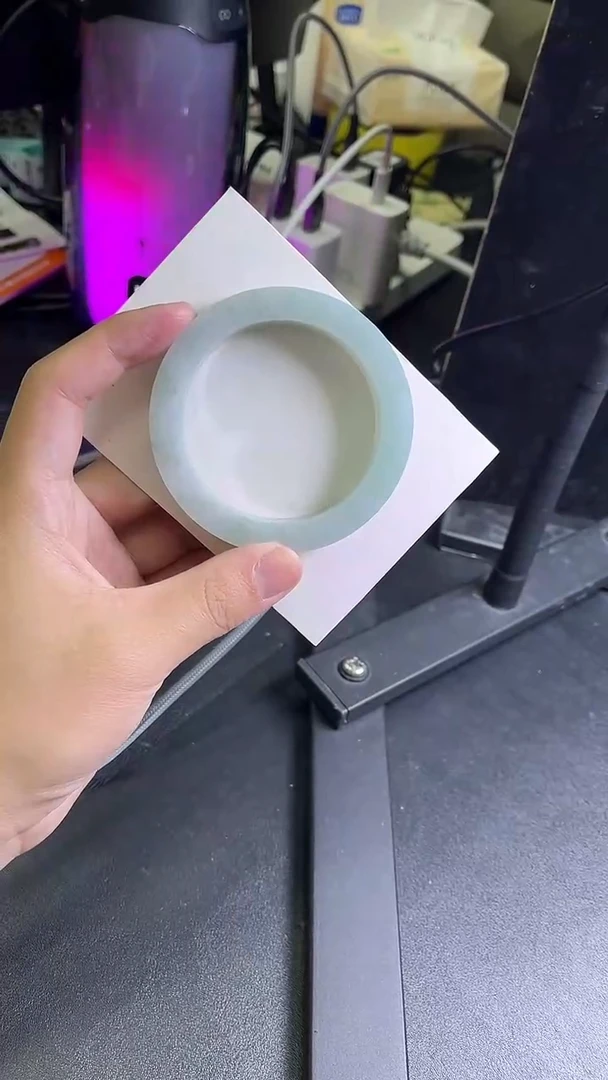 未镶嵌手镯定制翡翠小*.定制