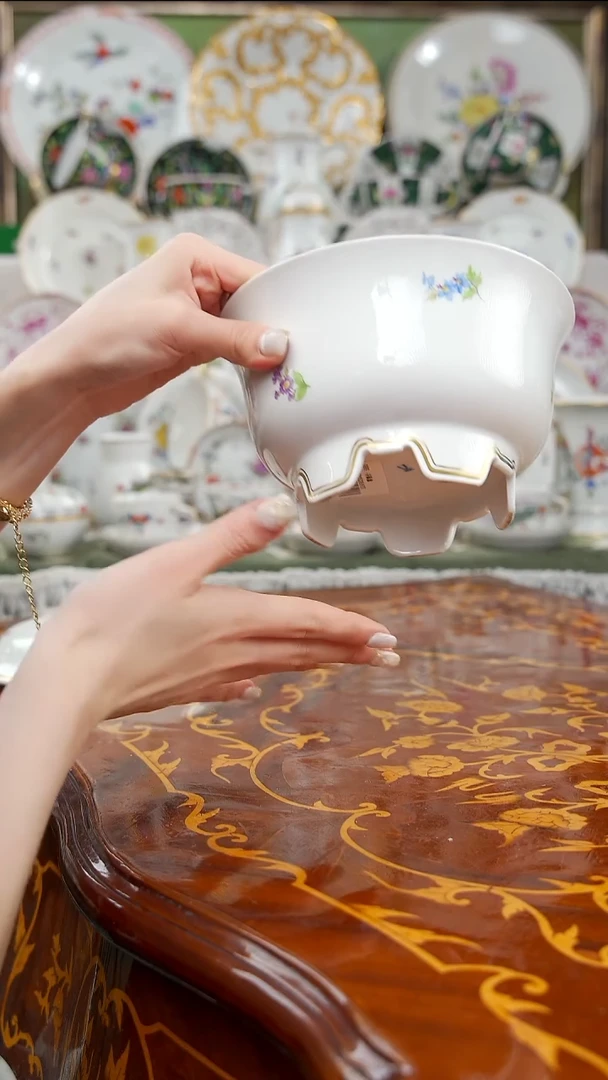 骨瓷婷婷中古瓷器如图所示70