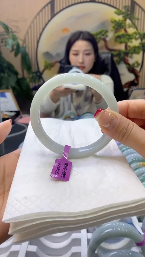 【闪购商品】翡翠手镯未镶嵌99903414