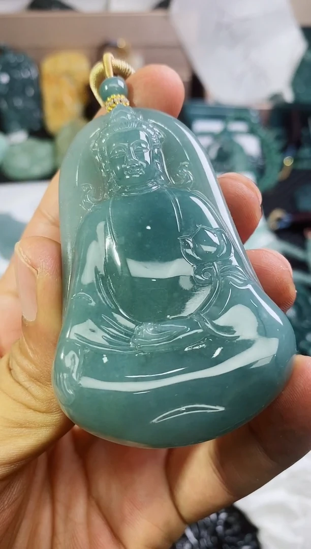 翡翠未镶嵌颈饰