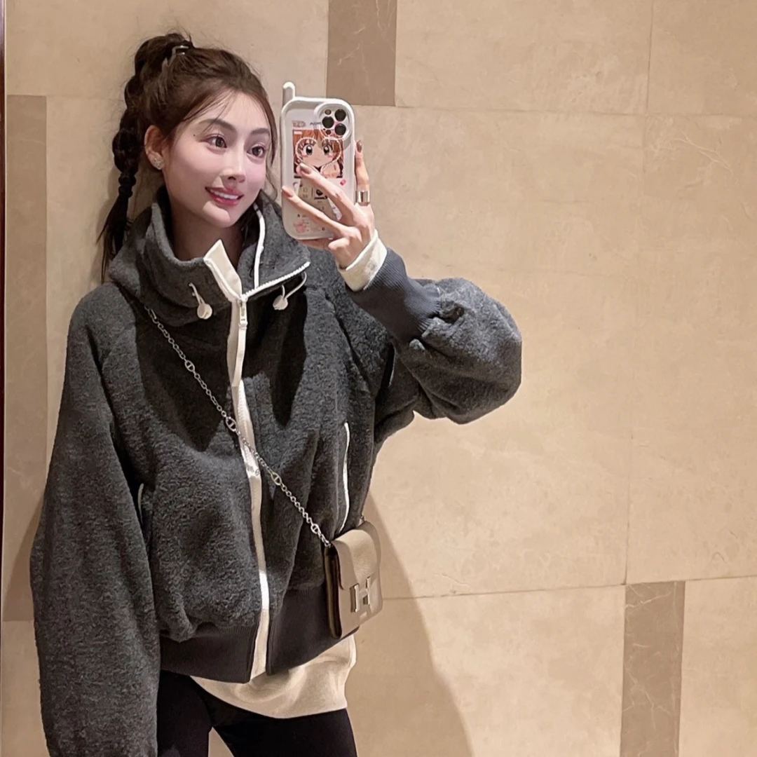 一模一样的羊毛抓绒飞行员夹克外套