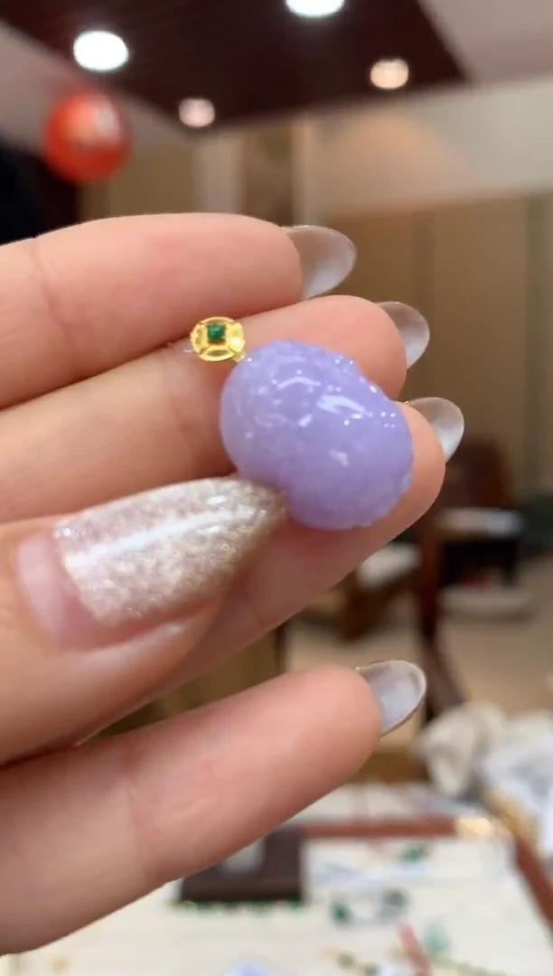 吊坠(不含链)18K金镶嵌翡翠貔貅