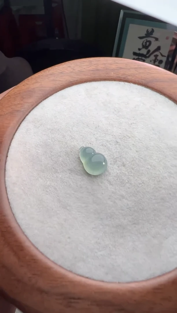 未镶嵌定制翡翠冰晴葫芦