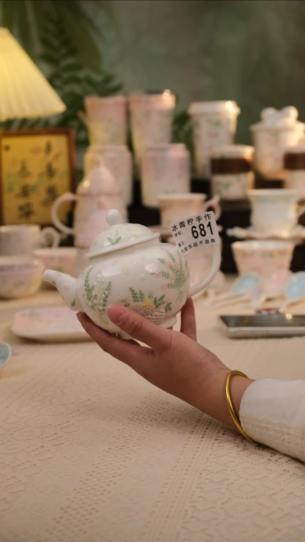 【闪购商品】景德镇手工手绘陶瓷