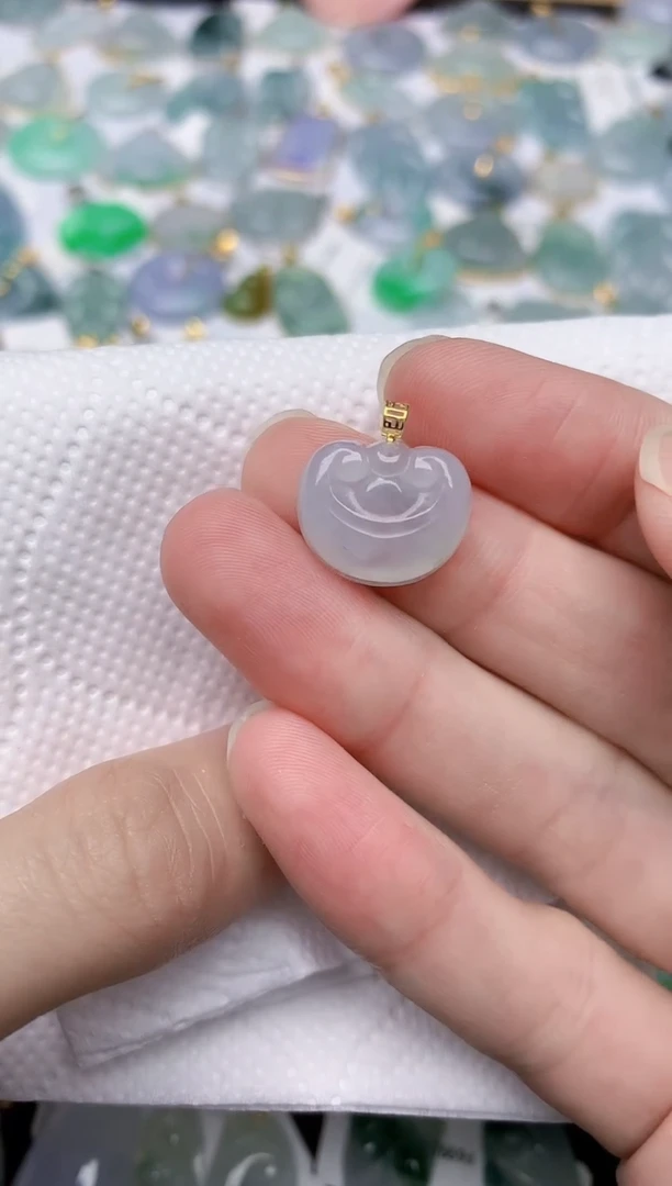 翡翠18K金镶嵌颈饰天然A货翡翠