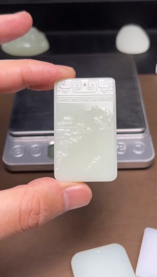 和田玉未镶嵌颈饰大*糊44 通