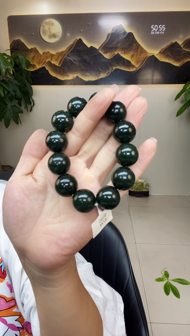 未镶嵌和田玉（碧玉）珠宝奇石多样性随机发一