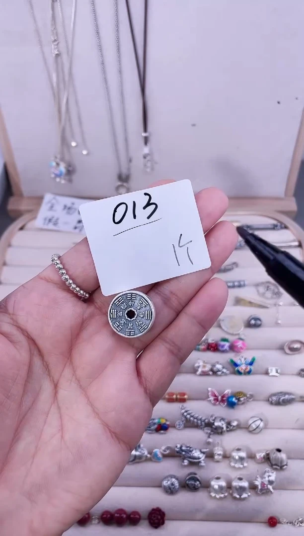 无足银月****?纯银配件013