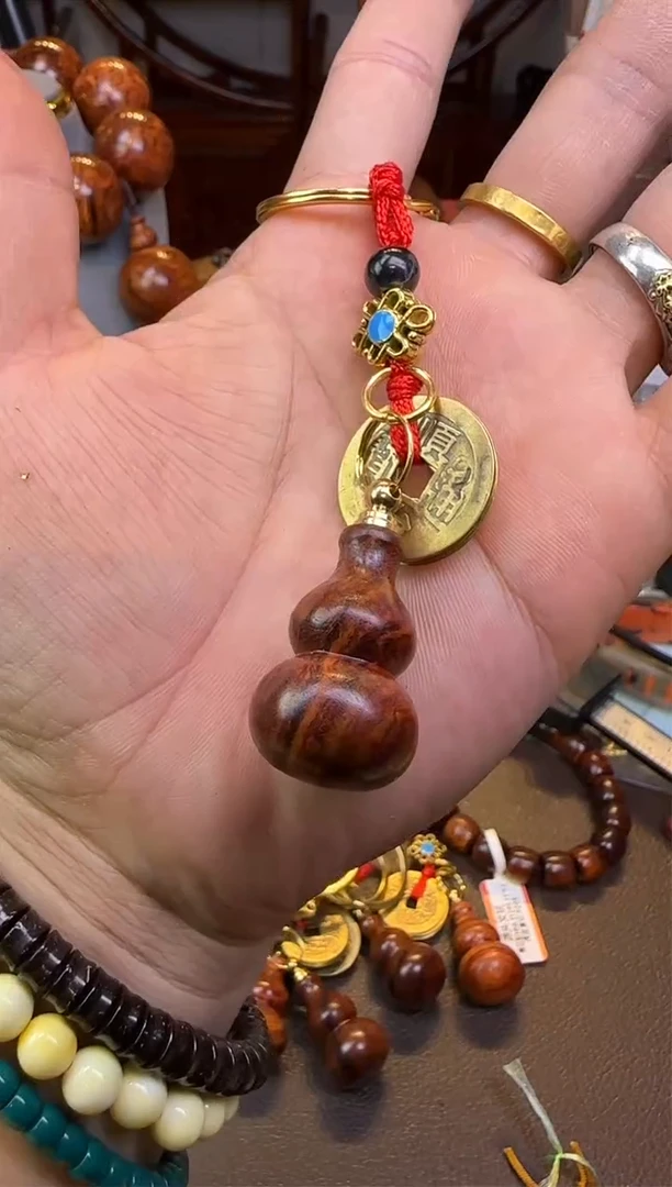 黄花梨/降香黄檀吊坠葫芦吊坠一个