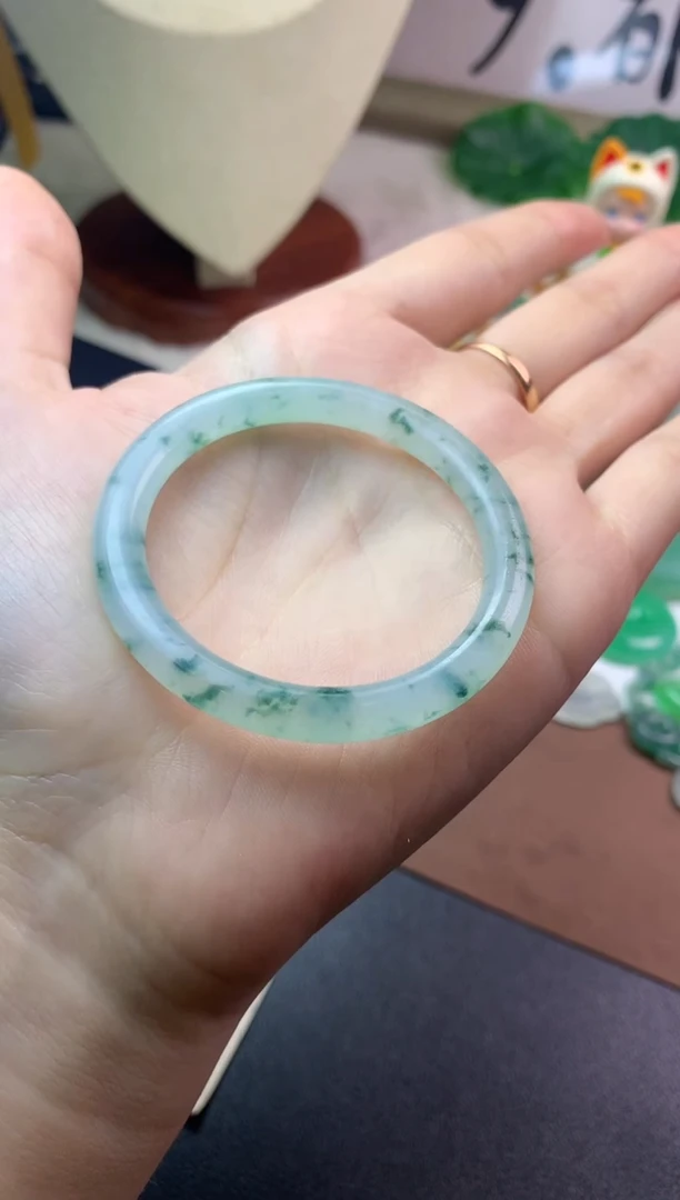 未镶嵌定制翡翠毛货