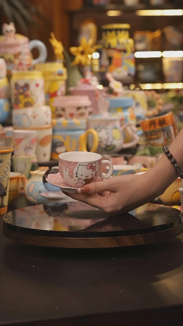 景德镇釉下彩绘设计师款式陶瓷