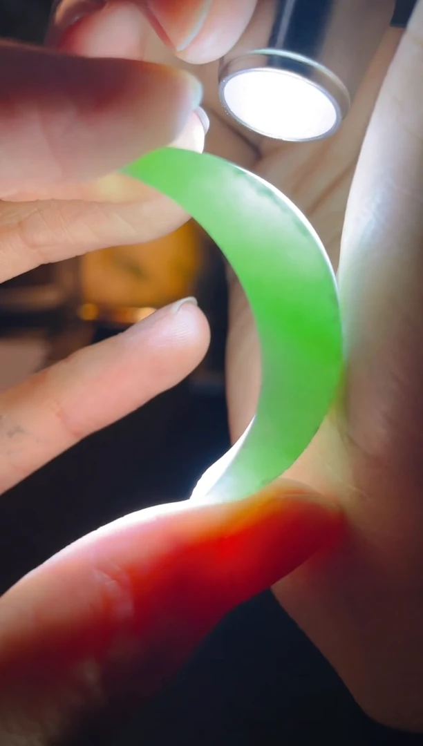 翡翠未镶嵌颈饰冰****子翡翠