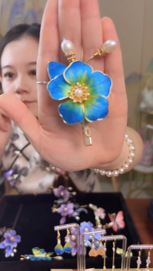 织绣非遗纯手工绒花