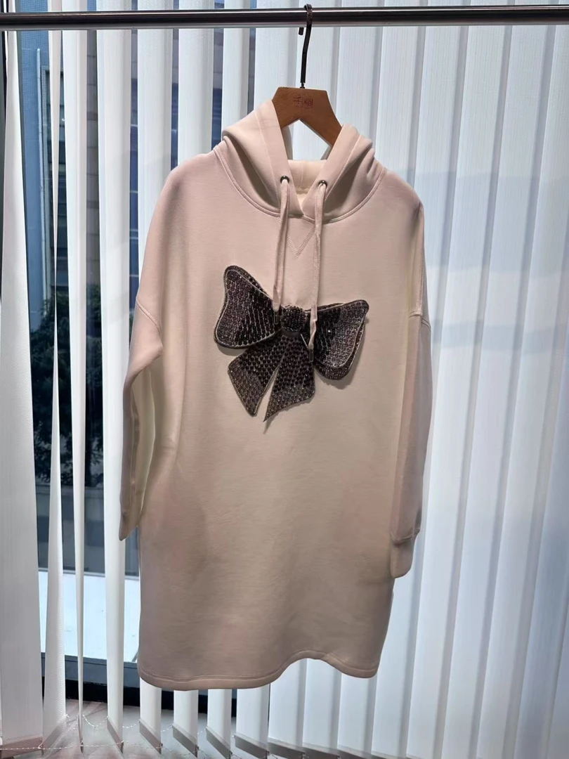 设计师款连帽蝴蝶连衣裙