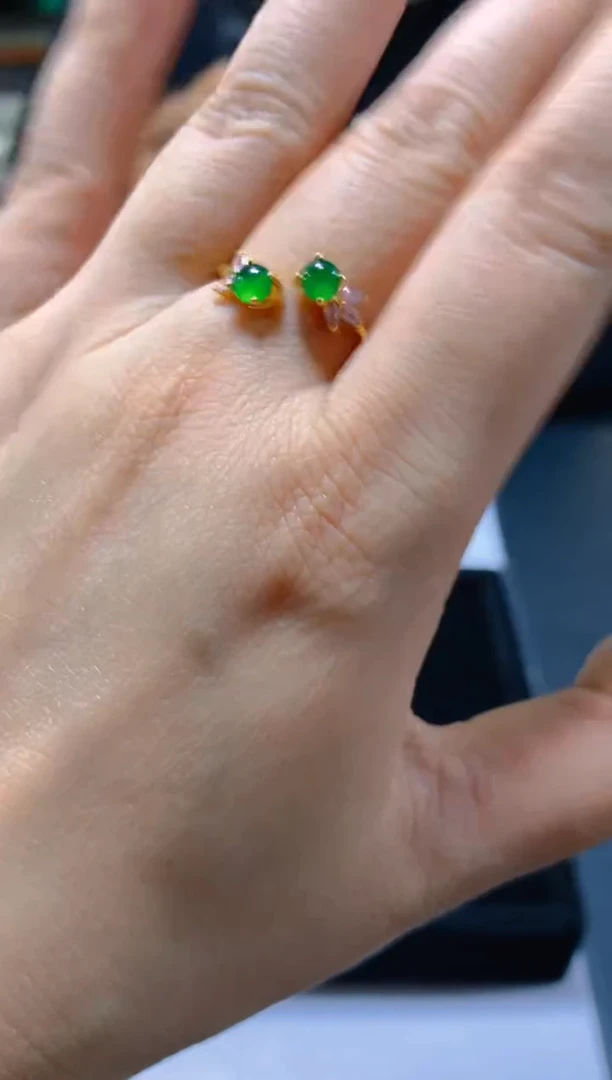 未镶嵌戒指翡翠多样性发一