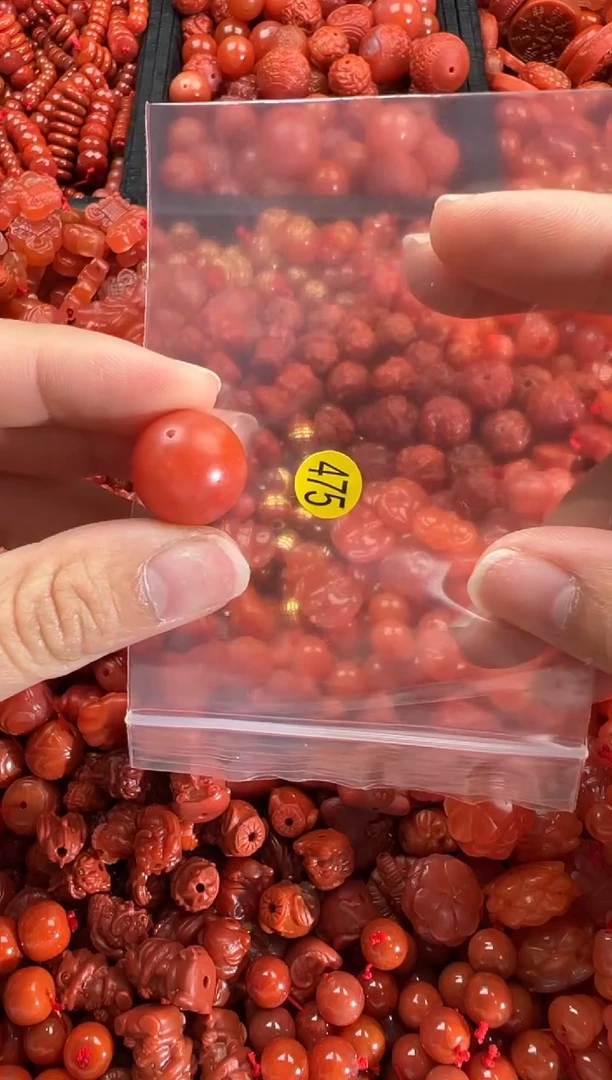 【闪购商品】南红玛瑙颈饰未镶嵌1