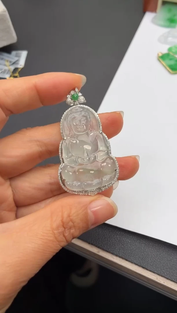 颈饰18K金镶嵌翡翠天然翡翠A货