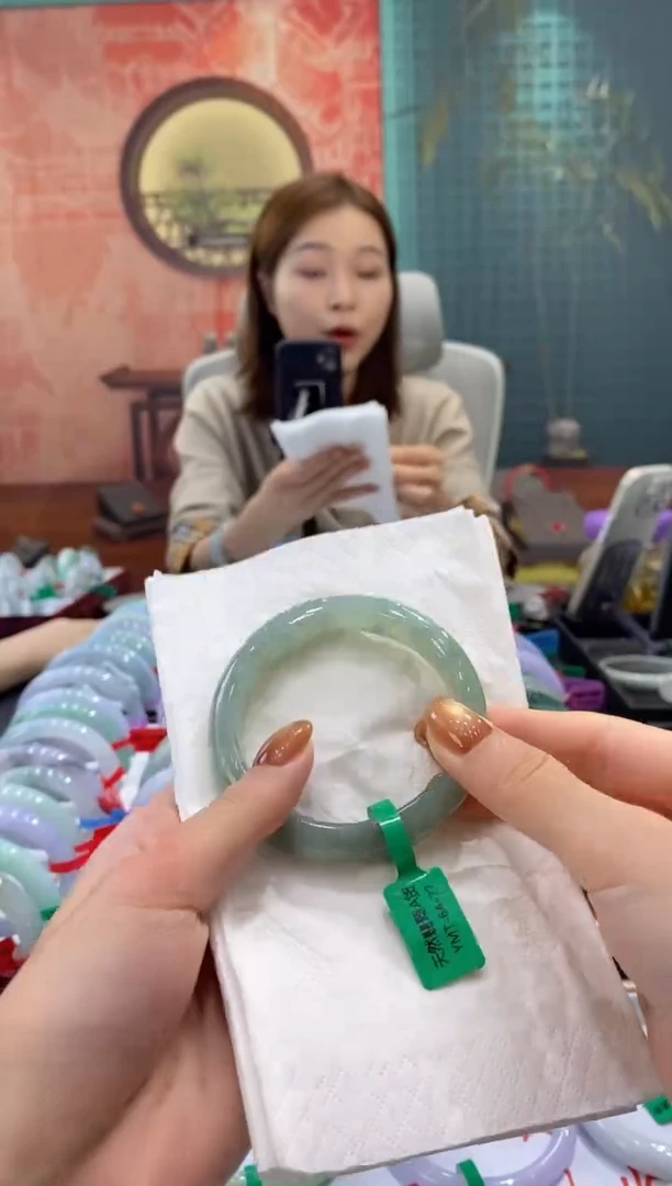 未镶嵌手镯翡翠0043985