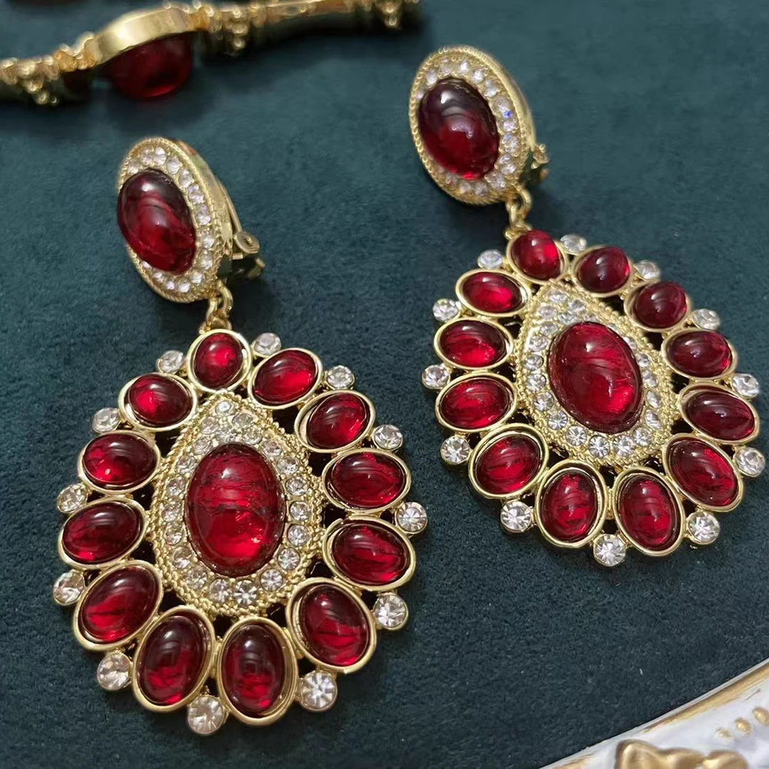 合金仿珍珠耳饰 2220 气质百搭法式素款长款复古中古红色简约耳钉