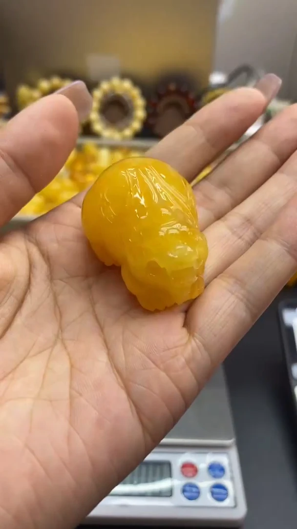 琥珀未镶嵌珠宝奇石272
