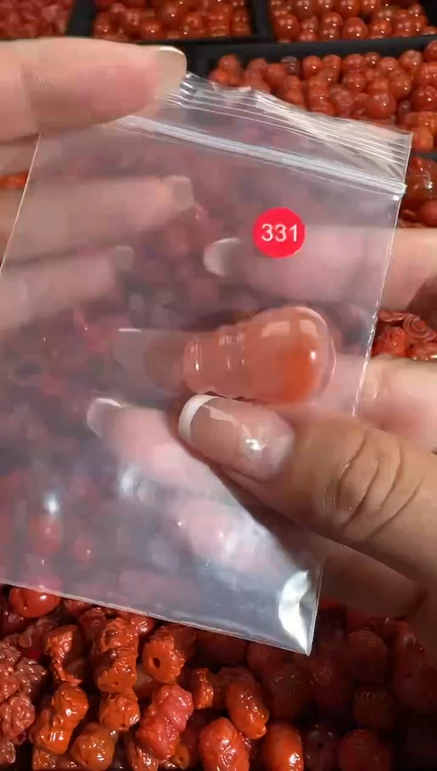 颈饰未镶嵌南红玛瑙1