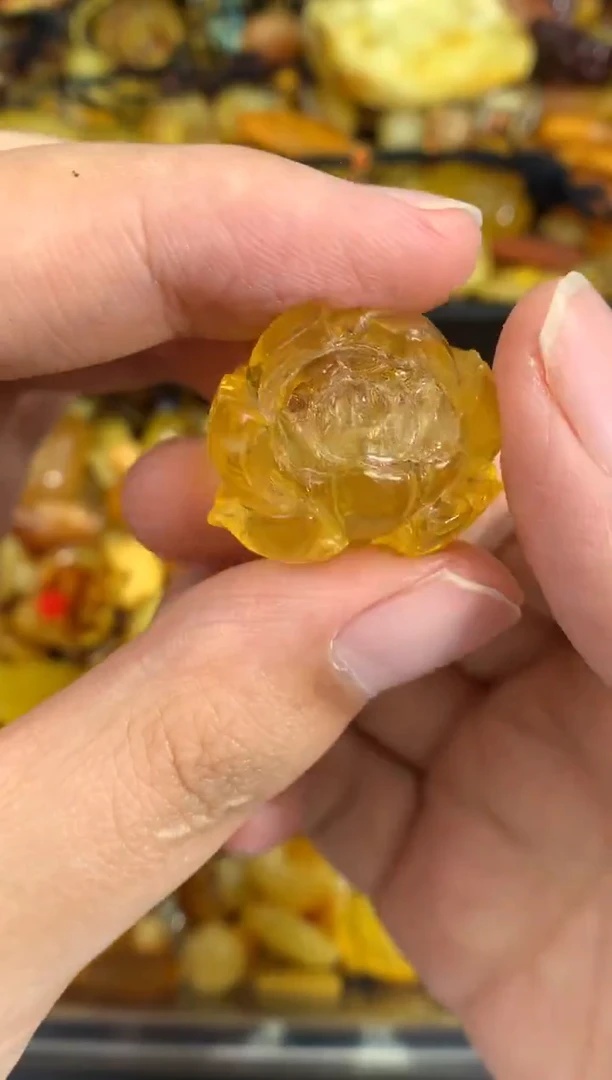 蜜蜡未镶嵌珠宝奇石1