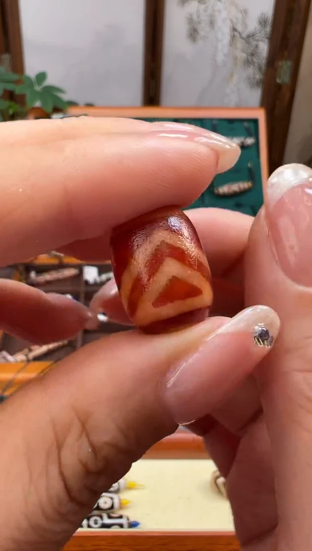 未镶嵌颈饰玛瑙/玉髓59.（微瑕）