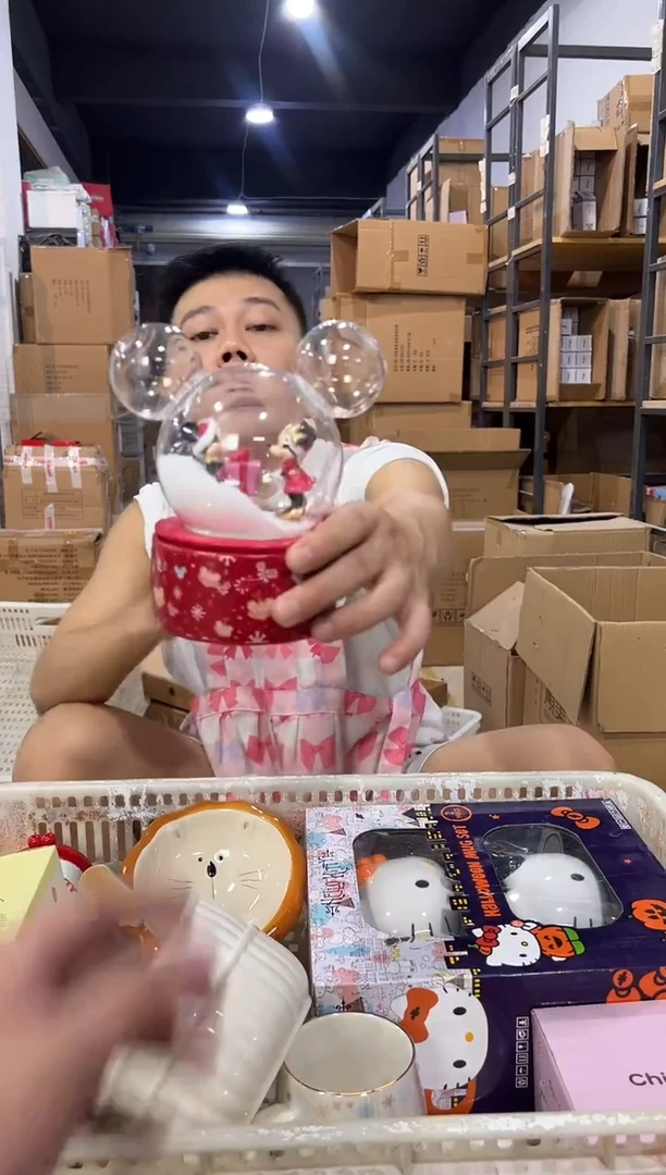 瓷片圣诞米奇米妮带盖首饰盒