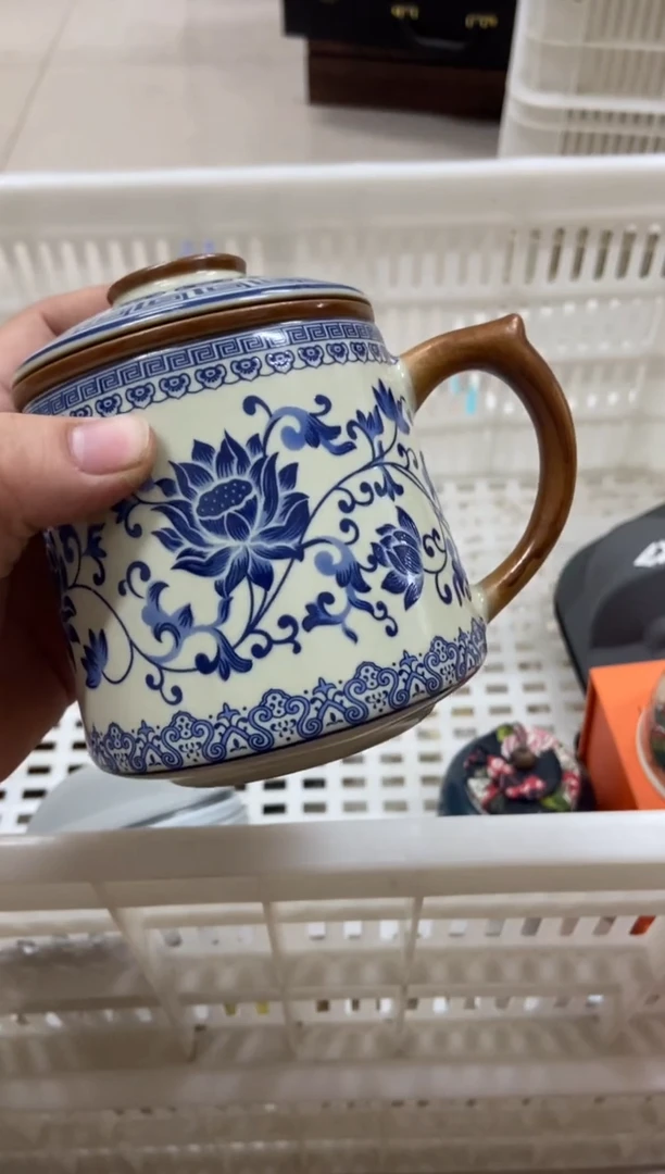 杯无运费险有瑕疵的摄影的产品有使用过的痕迹有点脏介意勿拍