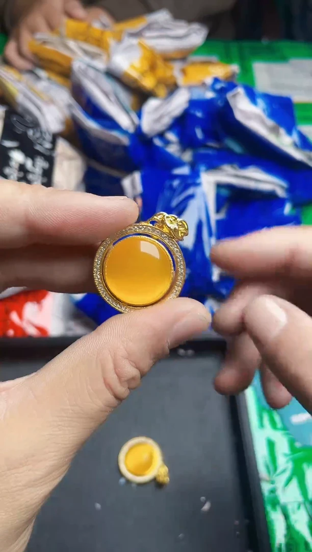 强子收货--所见即所得--多样性发货--HFH2465黄色蛋面