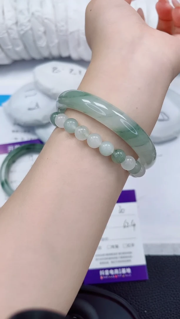 石英质玉手镯未镶嵌20-62/63