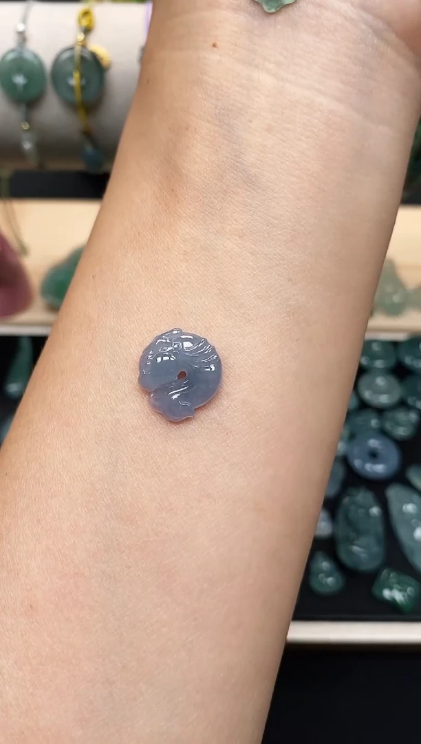 翡翠裸石翡翠鱼化龙