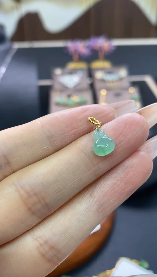 【闪购商品】翡翠颈饰18K金镶嵌净货12483