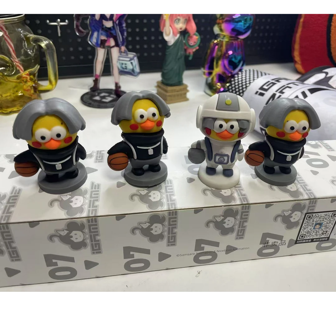 坤坤小手办独立电脑摆件支架