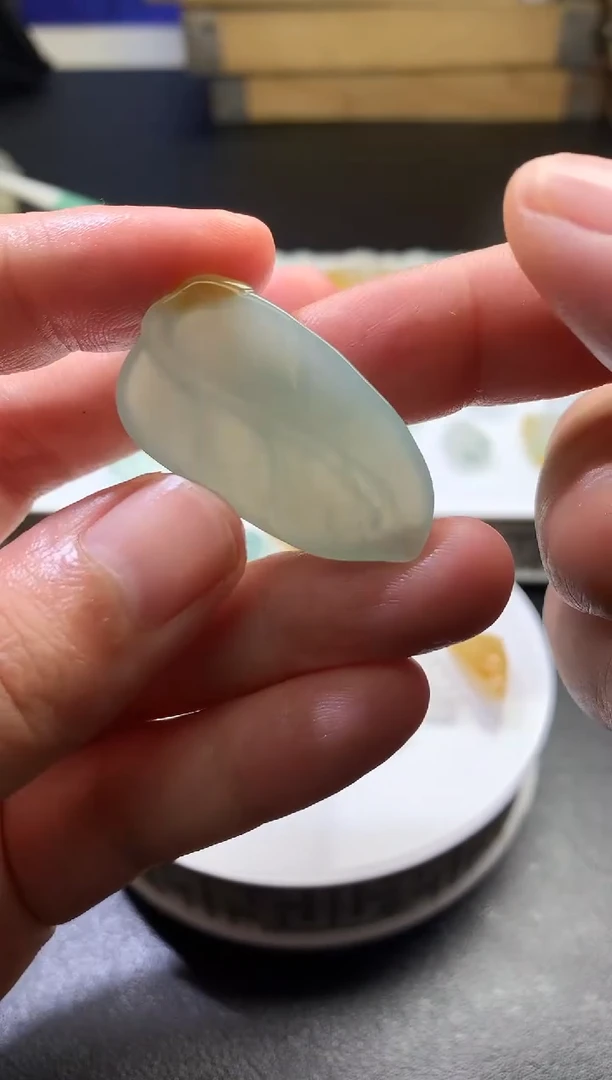未镶嵌定制翡翠毛货