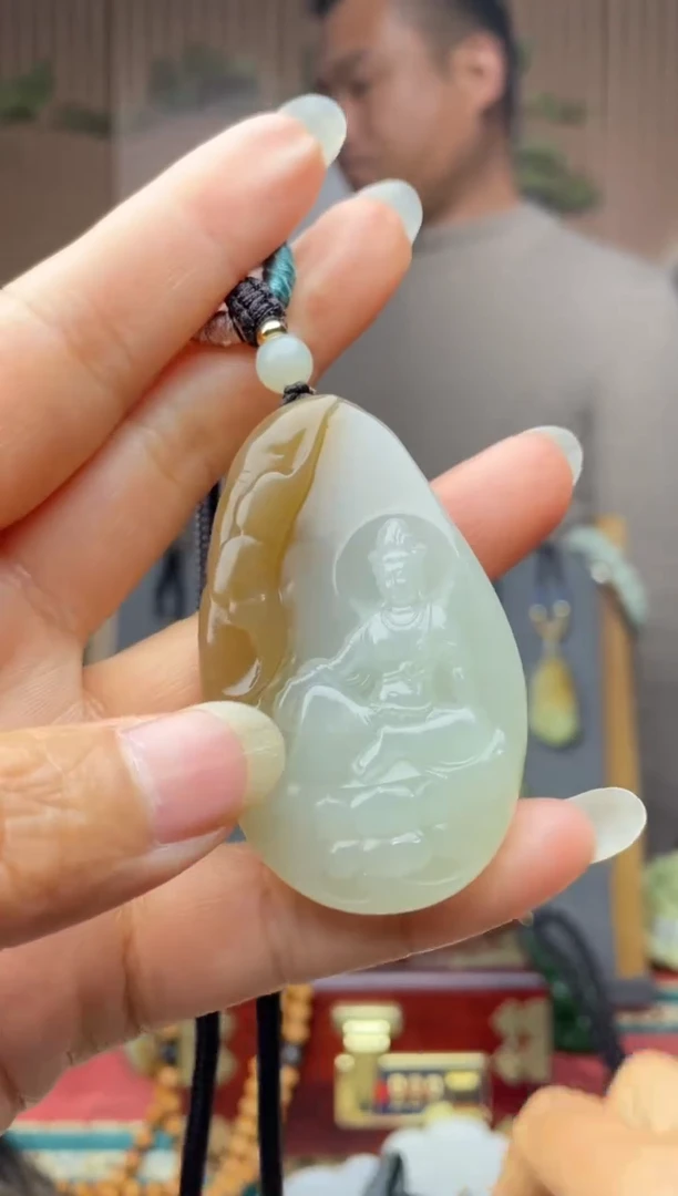 颈饰未镶嵌和田玉拍一发一