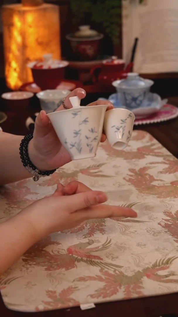 青花玉兰盖碗+杯 哈哈哈