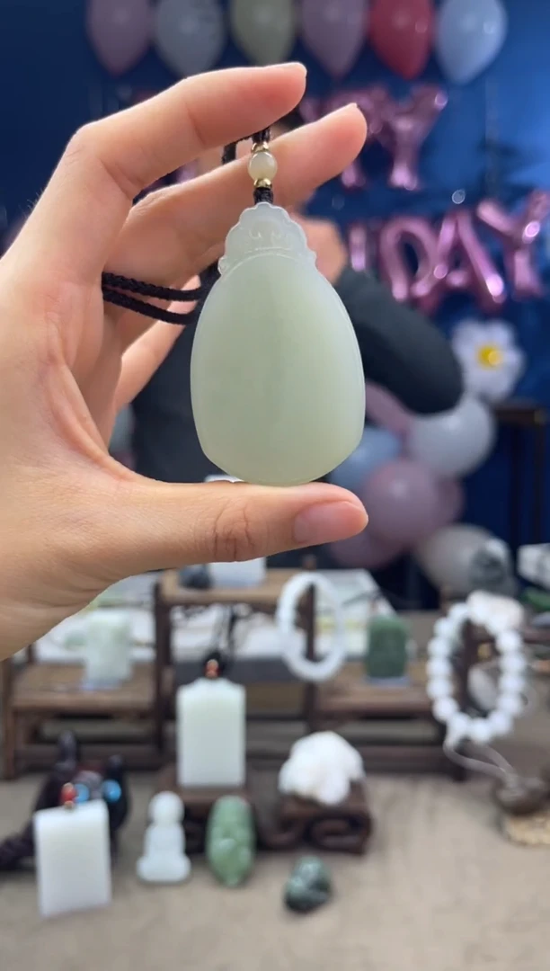 【闪购商品】和田玉颈饰未镶嵌1