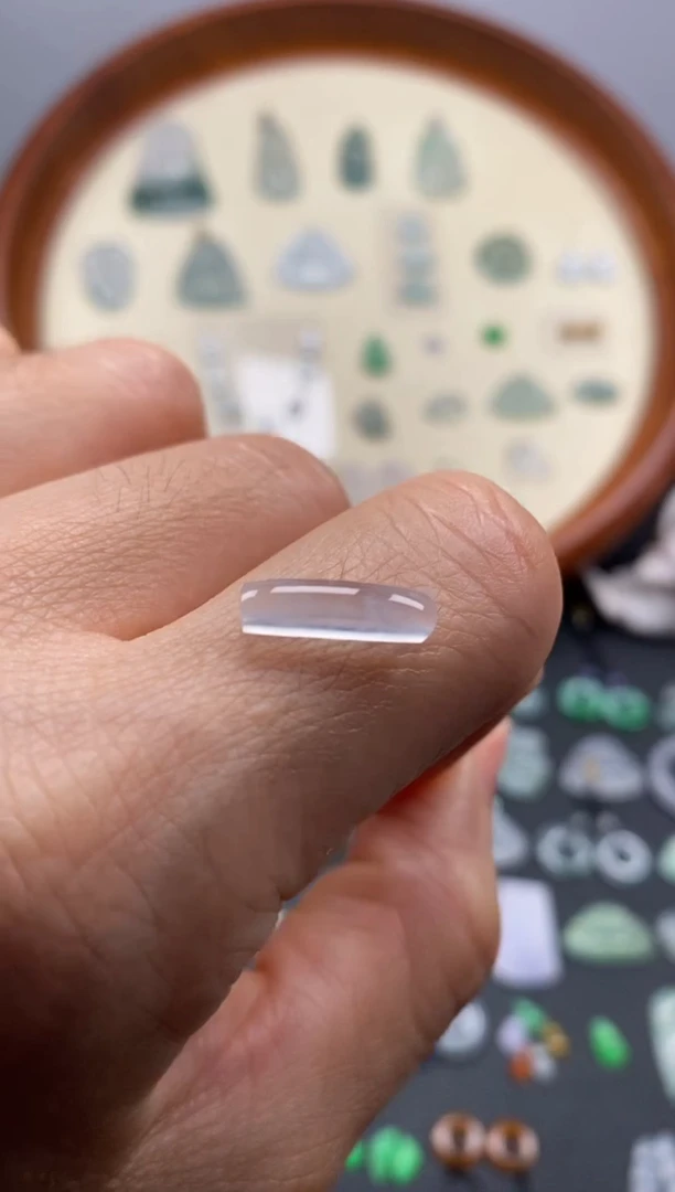 颈饰未镶嵌翡翠高冰马安/芬