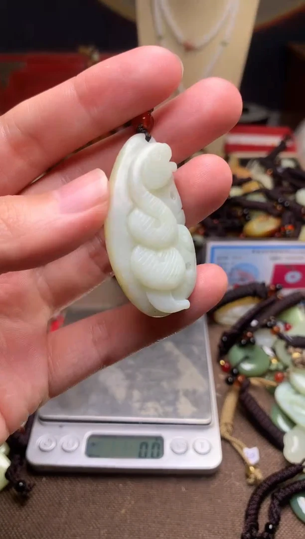 颈饰未镶嵌和田玉新疆料青海料清水和田玉吊坠