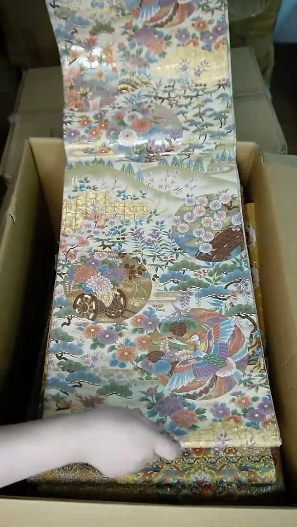 织绣33细密织1800织织金花卉图