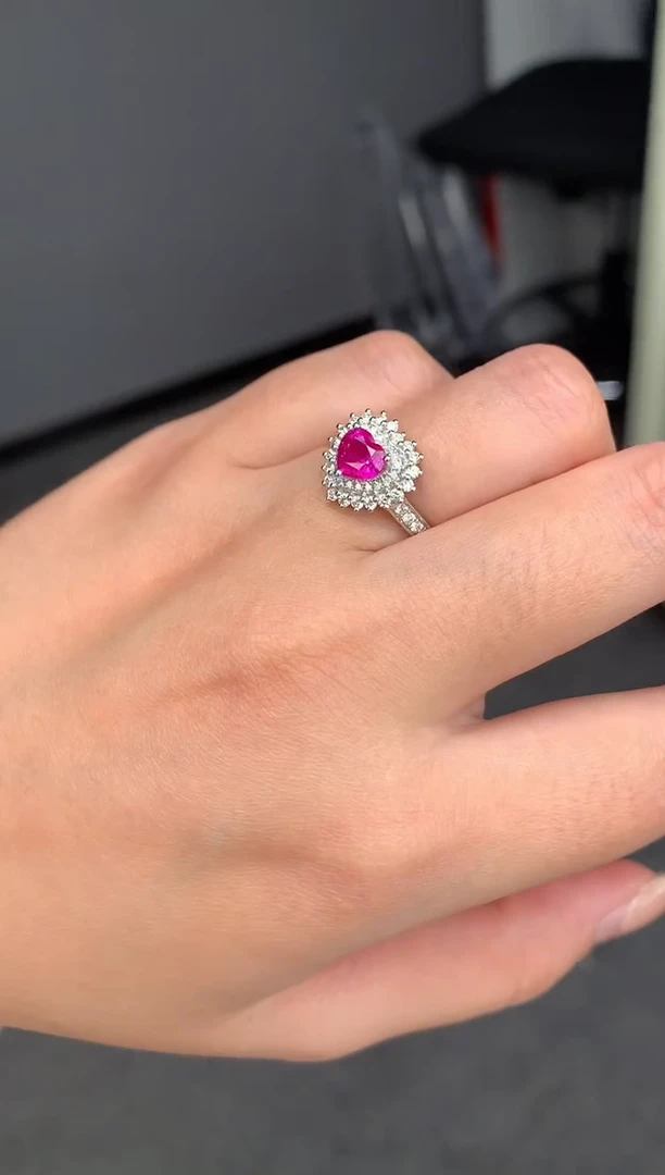 【闪购商品】红宝石戒指18K金镶嵌1.1ct粉红宝戒指