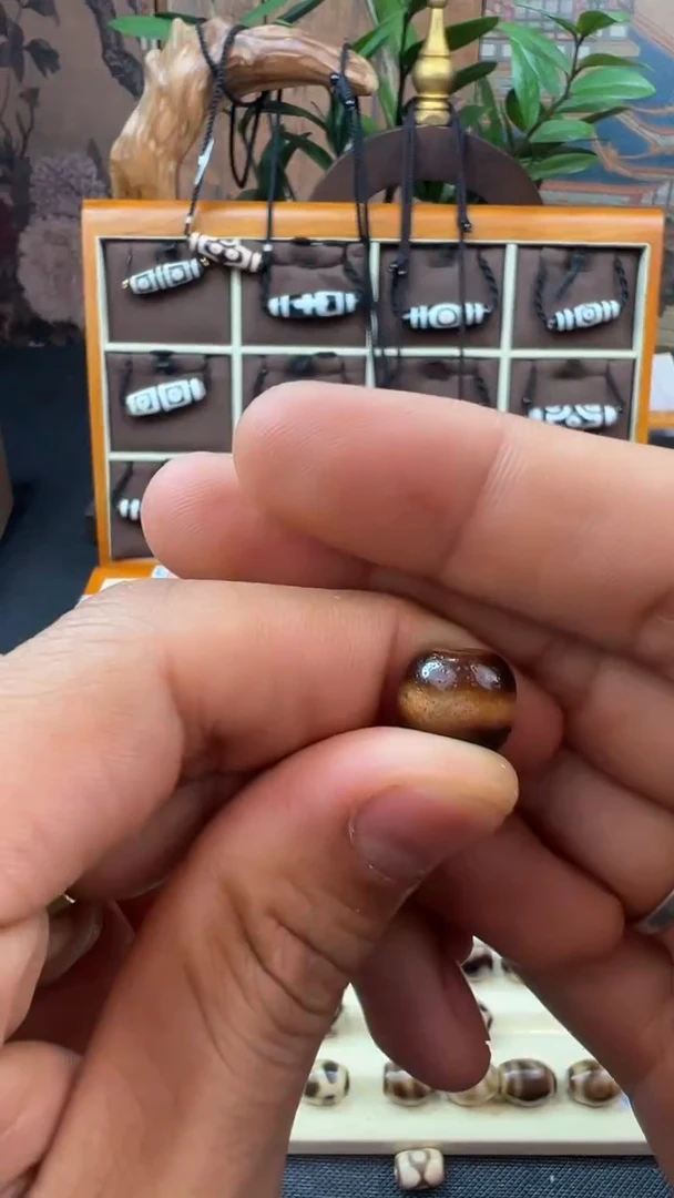 未镶嵌颈饰玛瑙/玉髓（覆膜）11