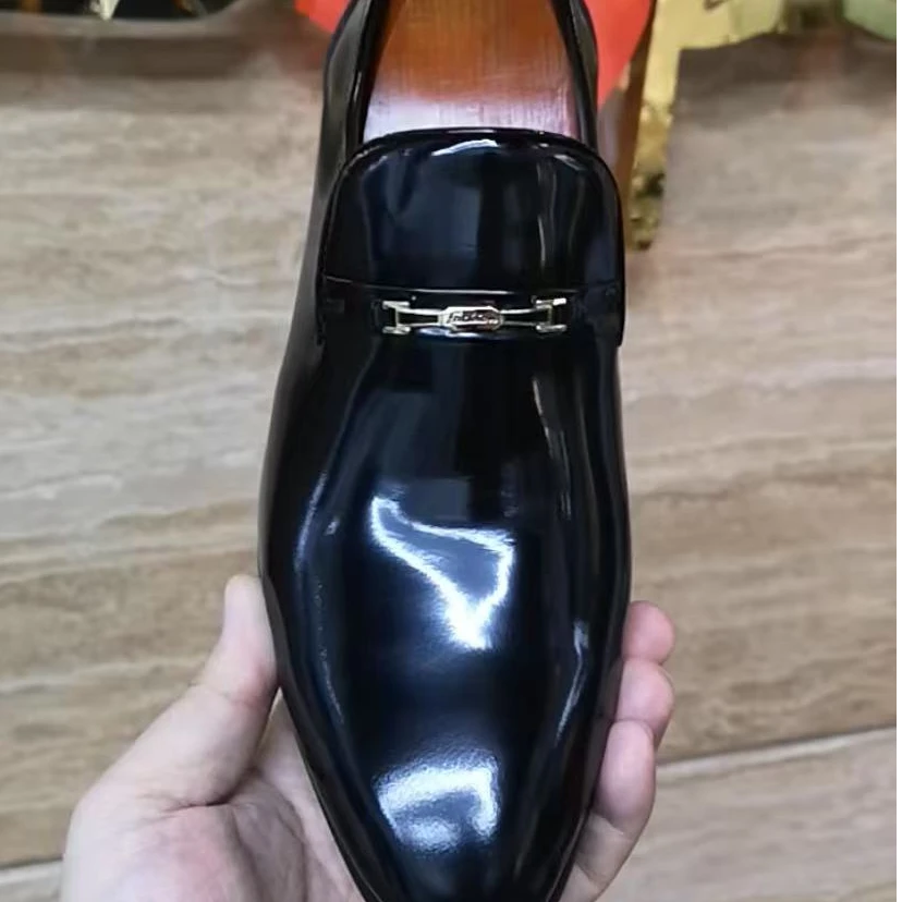 新款高品质全皮面休闲百搭男鞋